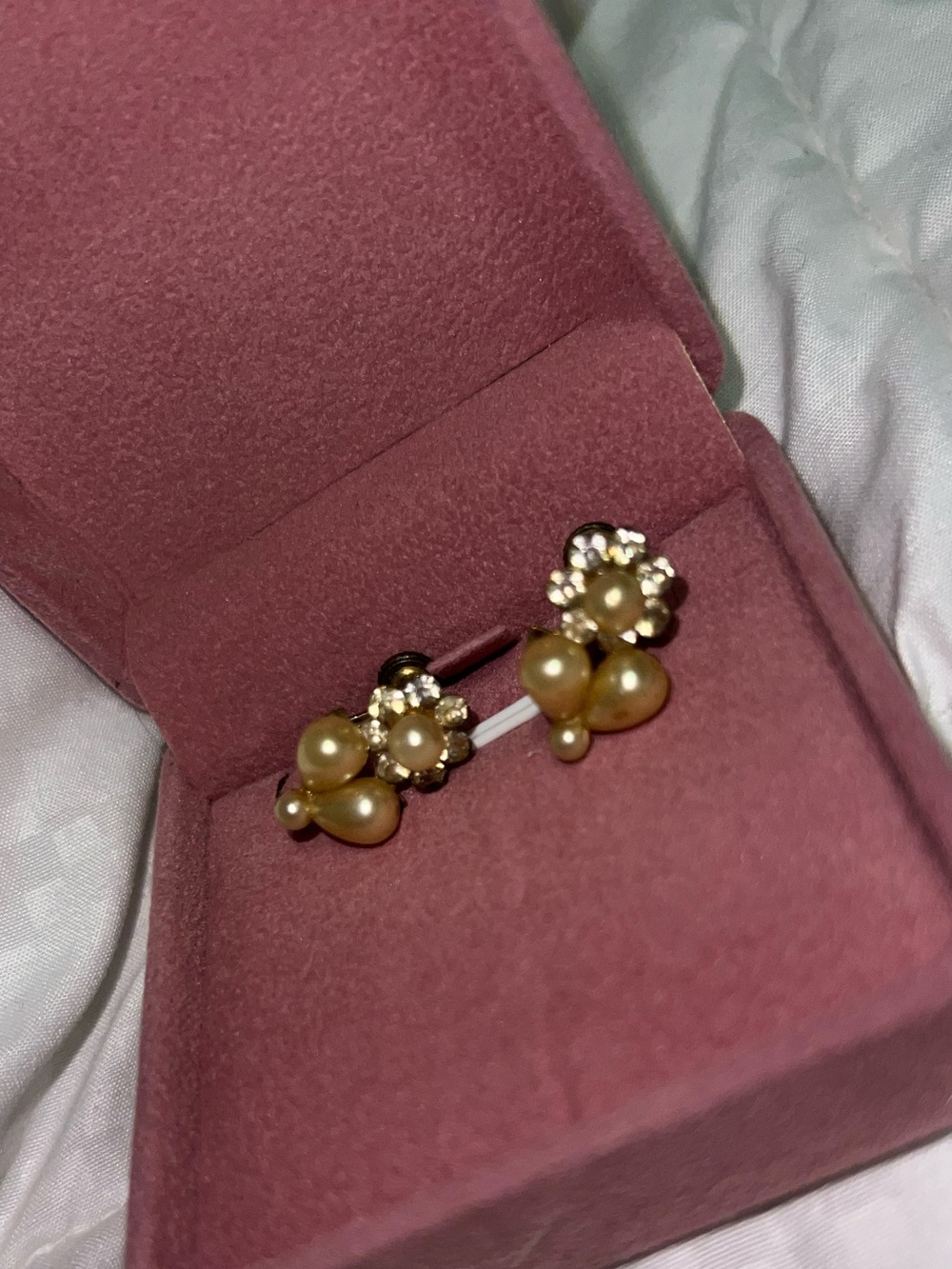 Vintage 1950s Faux Pearl & Rhinestone Cluster Screw-Back Earrings